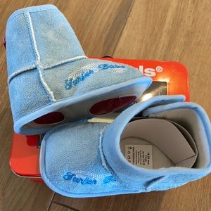 Surfer babe 18 to 24 months little booties new!